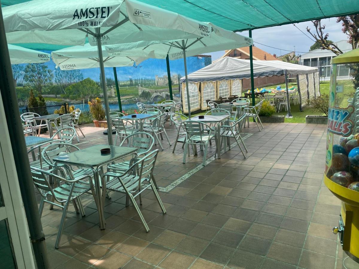 Hostal Restaurante Rio Ubierna Quintanilla-Vivar Buitenkant foto